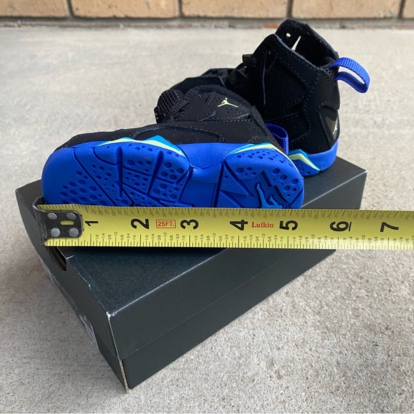 NWT Jordan True Flight Toddler Sneaker Size 4C Black and Royal Blue - Picture 14 of 16
